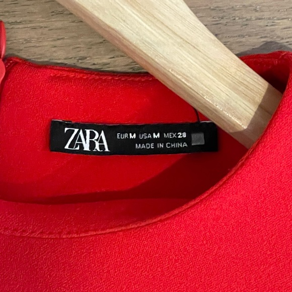 Red beautiful Zara dress - Picture 3 of 3